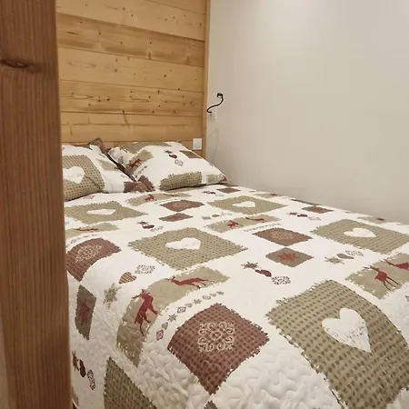 Cosy Pour 4 Pers A D'huez, Pres Des Pistes, Animaux Bienvenus Apartment
