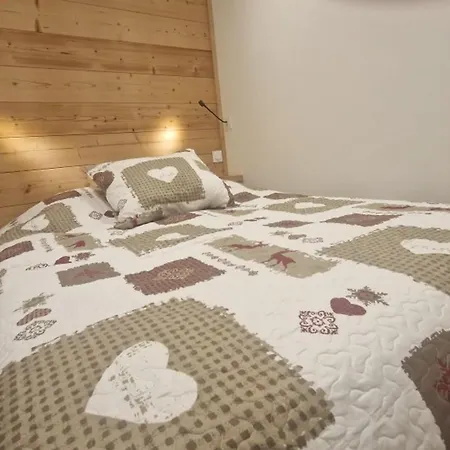 Cosy Pour 4 Pers A D'huez, Pres Des Pistes, Animaux Bienvenus Apartment